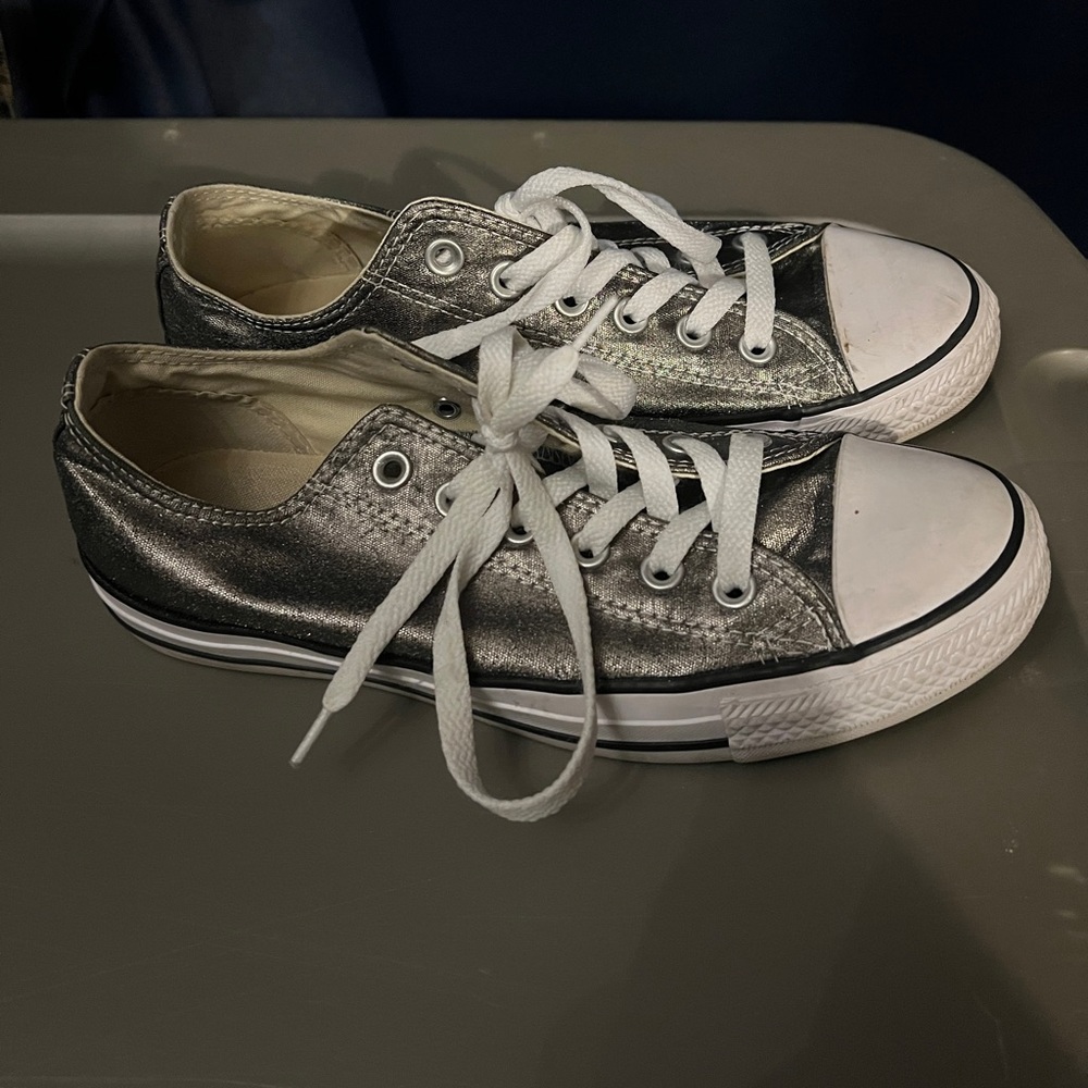 Silver converse
